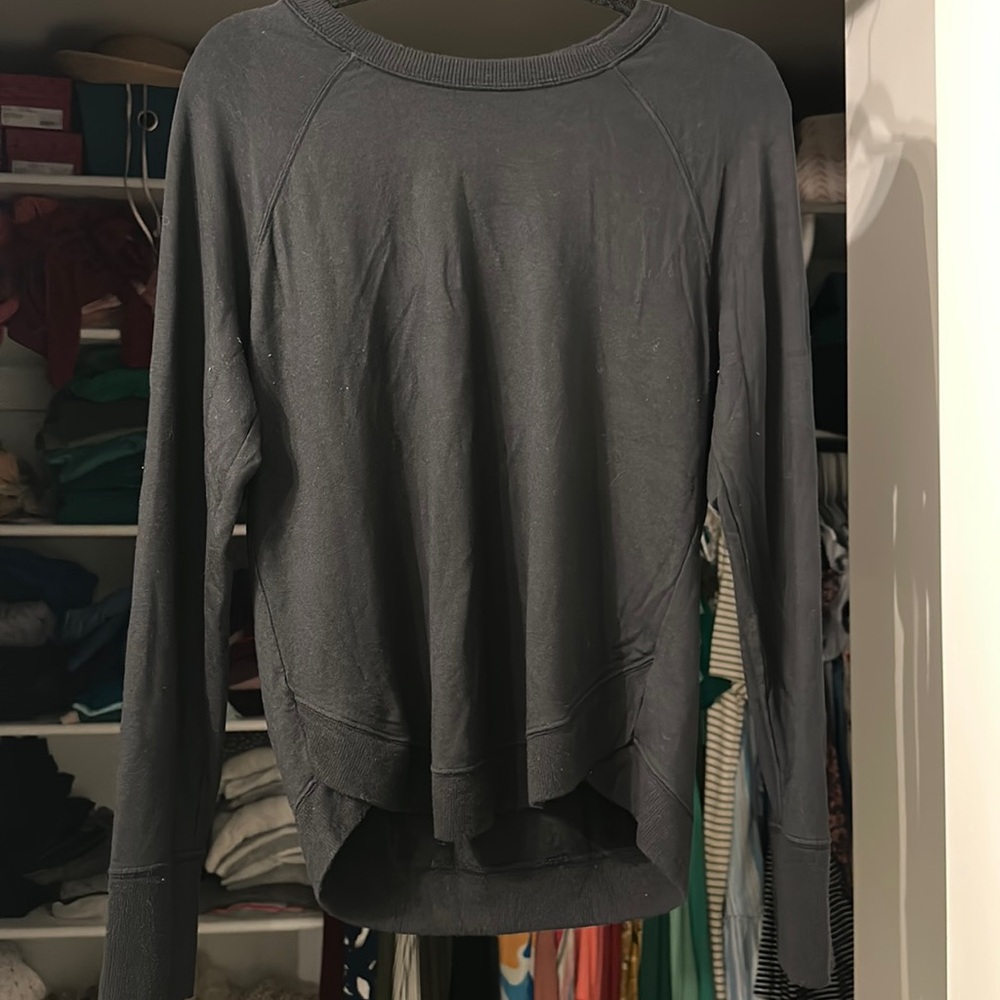 Athleta Blqck rounded hem lightweight sweatshirt women’s size small